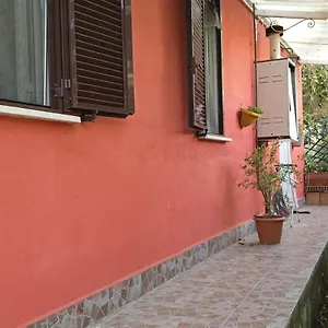 Casina Maria , Roma Italia