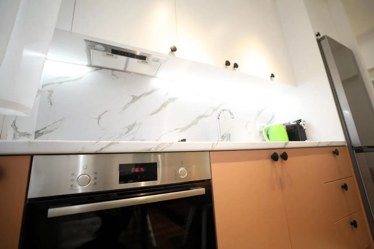 Tirana Center Apartment - Your Cosy Corner