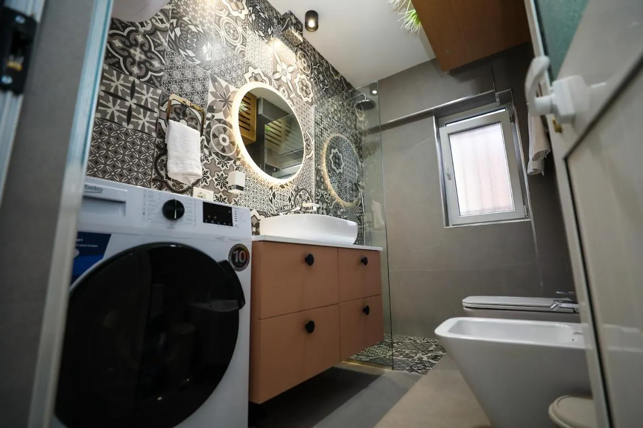 Tirana Center Apartment - Your Cosy Corner 0*,  Albánia